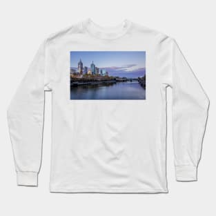 The Melbourne Skyline, the Yarra River and Princess Bridge, Victoria, Australia. Long Sleeve T-Shirt